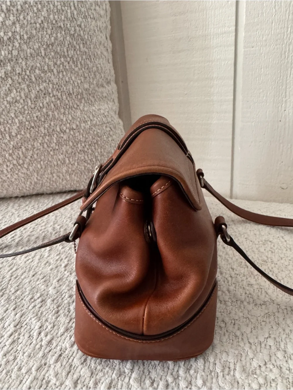 vintage Coach Hamptons leather flap satchel